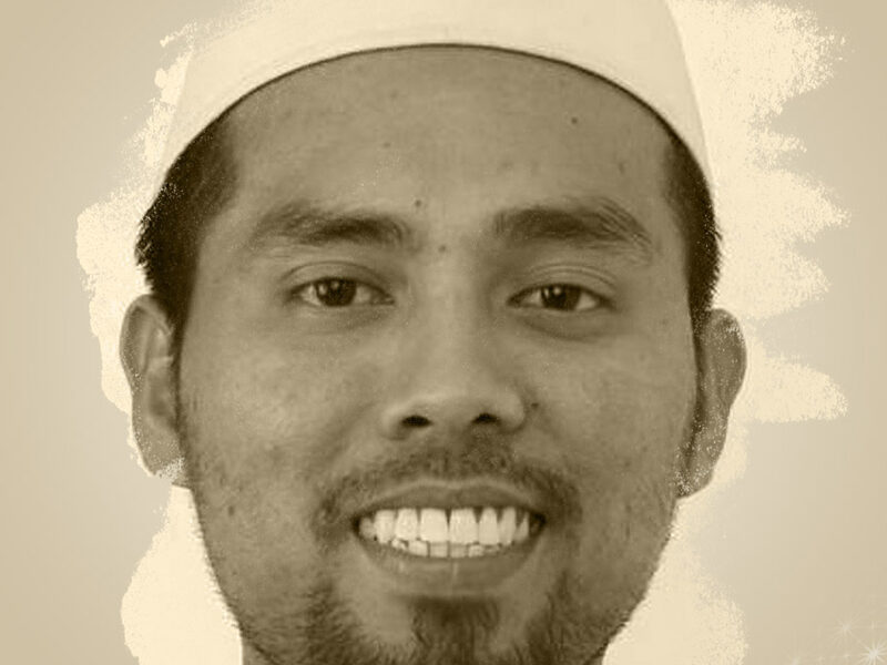 محمد حسيني محمور ( المركز الثاني) ماليزيا